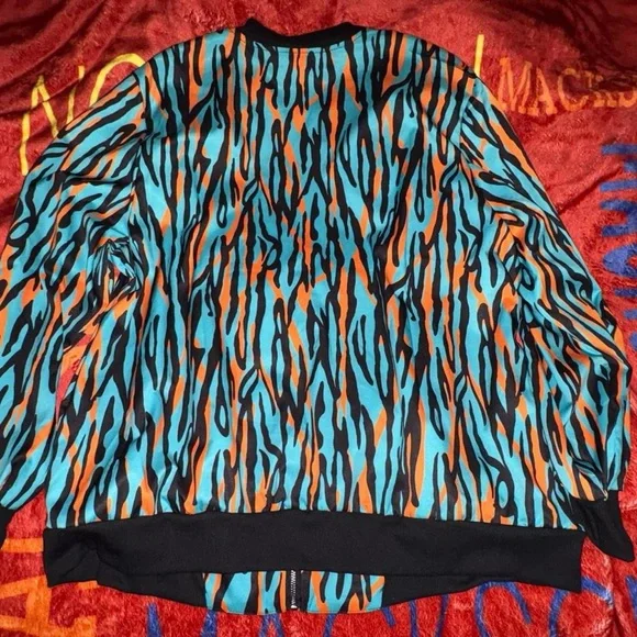 Vibrant Tiger Stripe Jacket - Picture 2 of 2